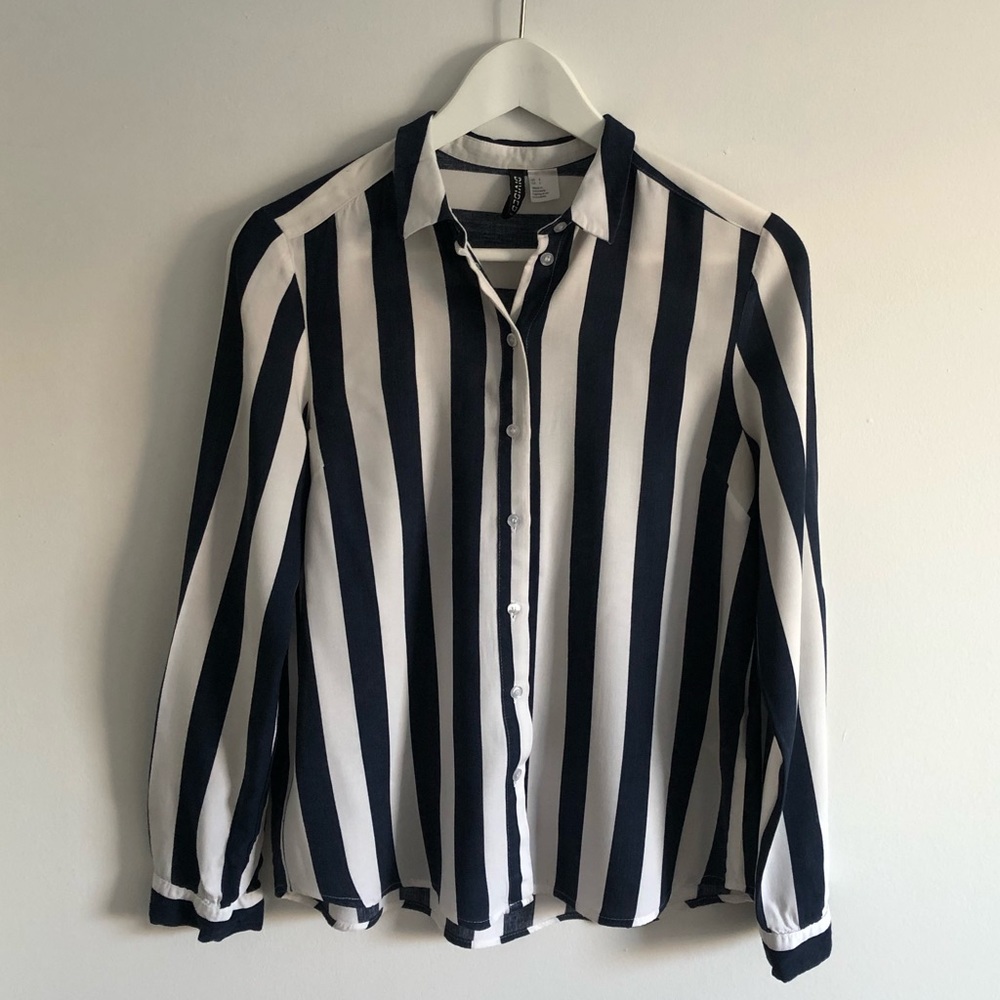 H&M Light Long Sleeve Shirt